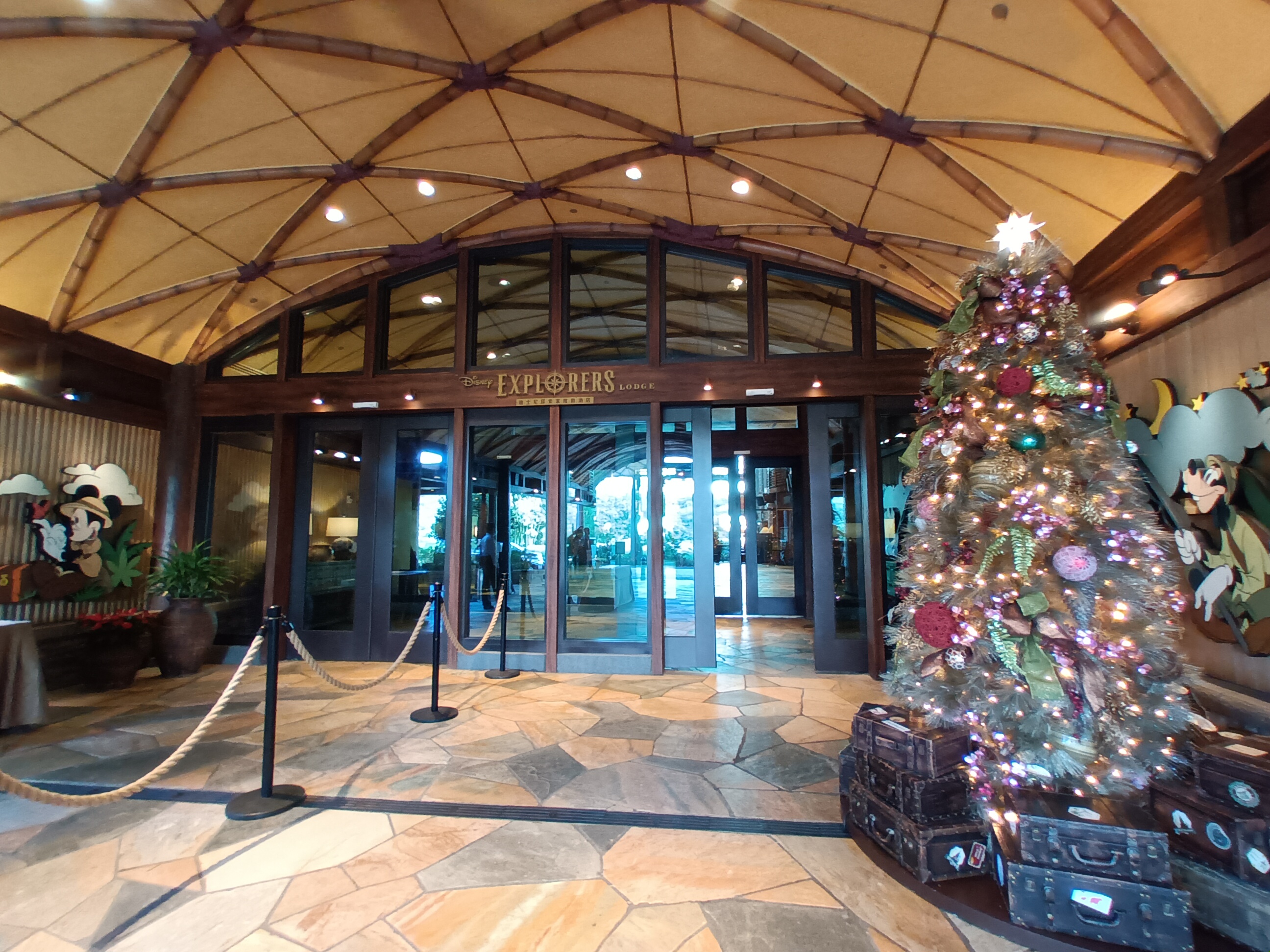 Disney Explorers Lodge Hong Kong Disneyland