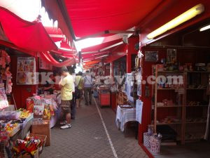 Kam Sheung Road Flea Market