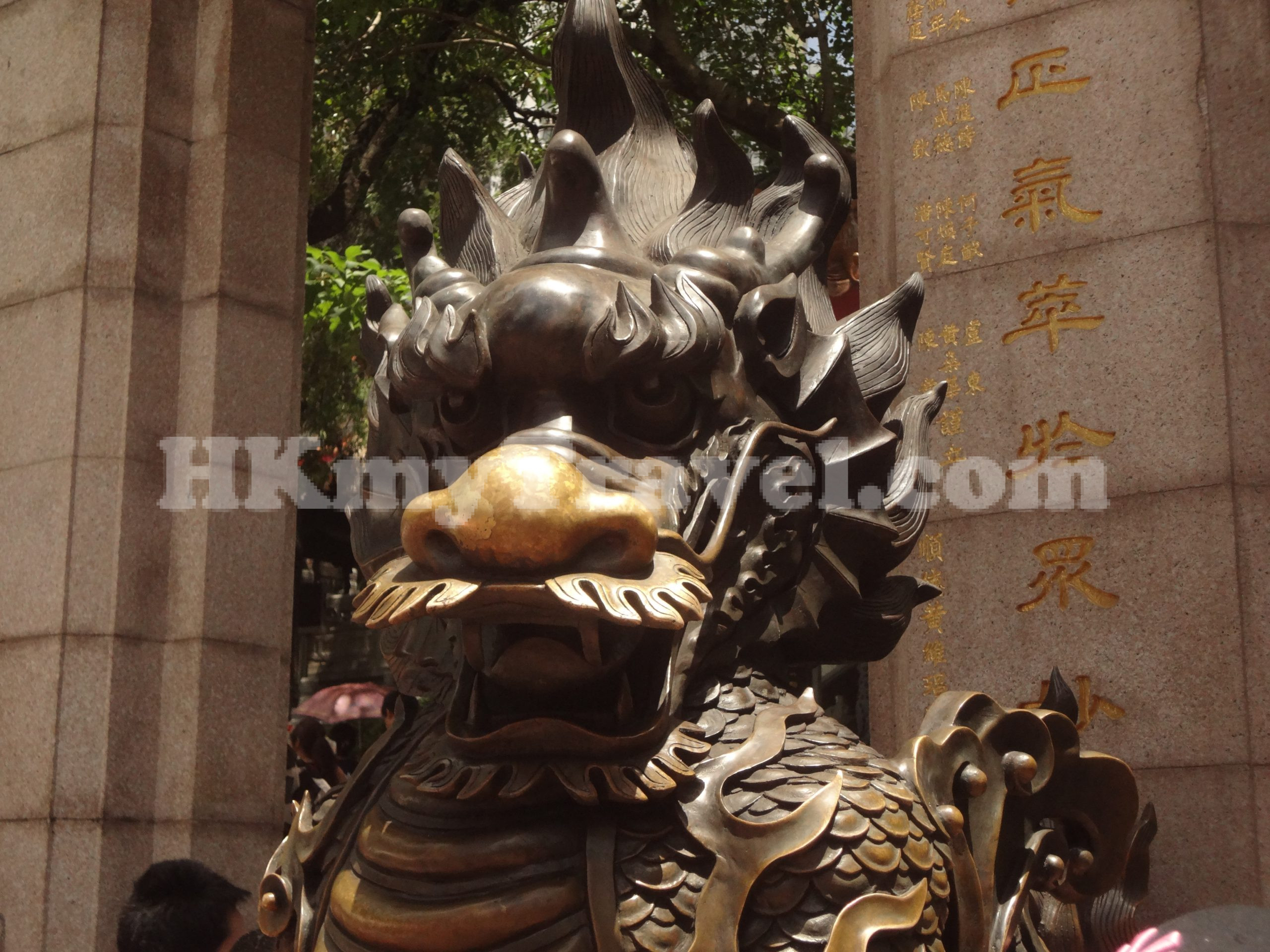 홍콩 황대선사(黃大仙祠) – 점괘 막대기로 당신의 운명을 알아보세요