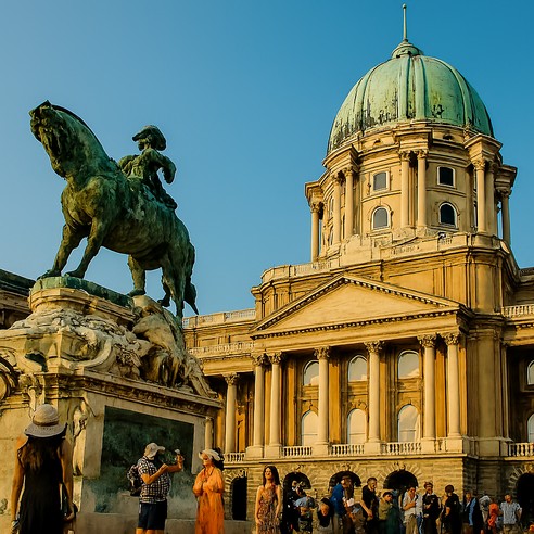 Top 10 Must-Visit Attractions in Macao for Tourists