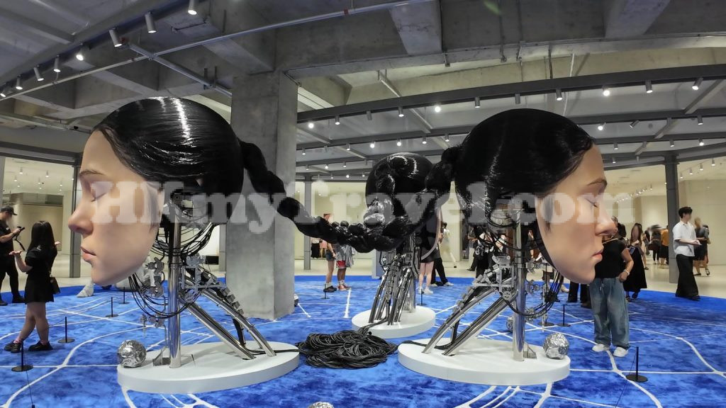 Giants and Robots Exhibition in the MixC (MixC World) Shenzhen China